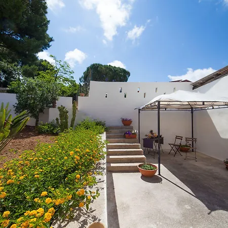 Bianco Sale Trapani ベッド・アンド・ブレックファスト